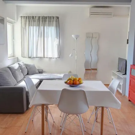 Appartamento Apartman Pula *