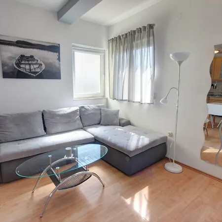 Apartman Pula Pola